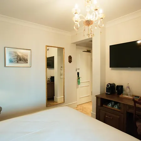 Ebel Boutique Hotel Tirana