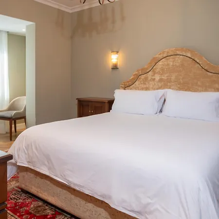 Ebel Boutique Hotel 4*