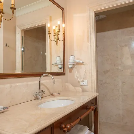 Ebel Boutique Hotel Tirana