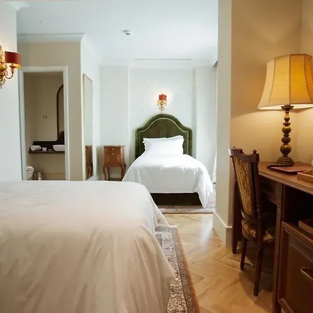 Ebel Boutique Hotel Tirana