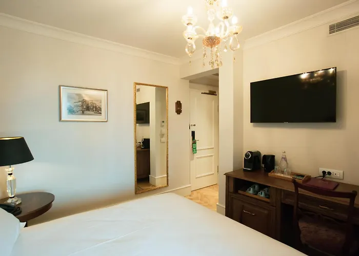 Ebel Boutique Hotel Tirana