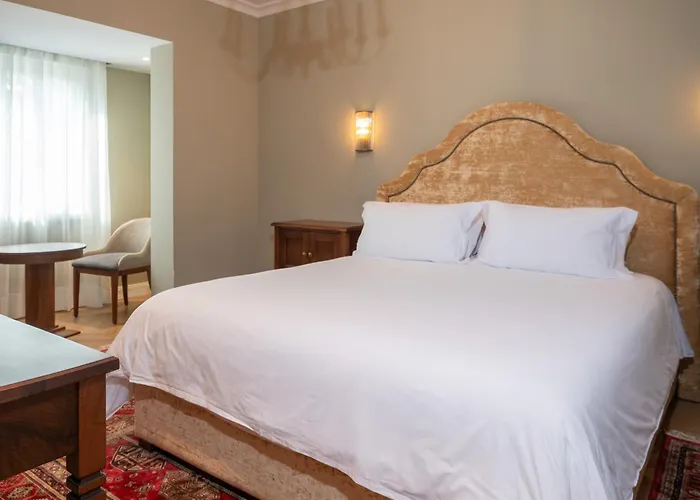 Ebel Boutique Hotel 4*