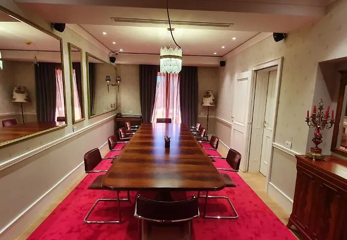 Ebel Boutique Hotel 4*