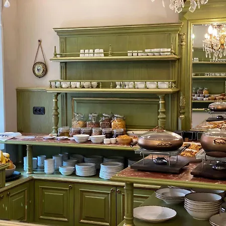 Ebel Boutique ホテル ティラナ