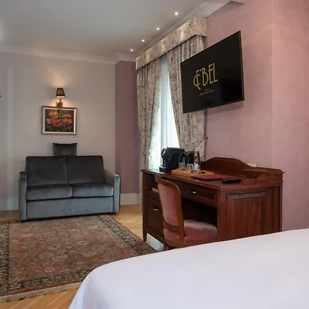 Ebel Boutique מלון טיראנה