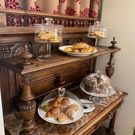 Ebel Boutique ホテル ティラナ