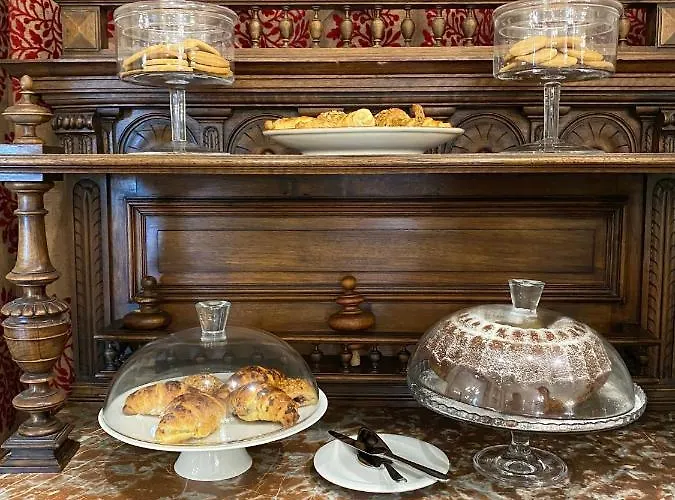 Ebel Boutique ホテル 4*