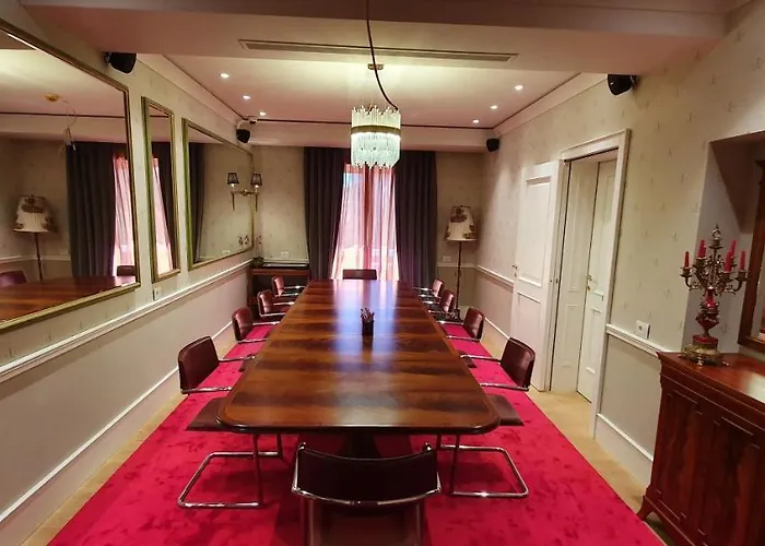 Ebel Boutique 4* Tirana